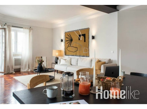 1 Bedroom in shared apartment in Lisbon - Комнаты