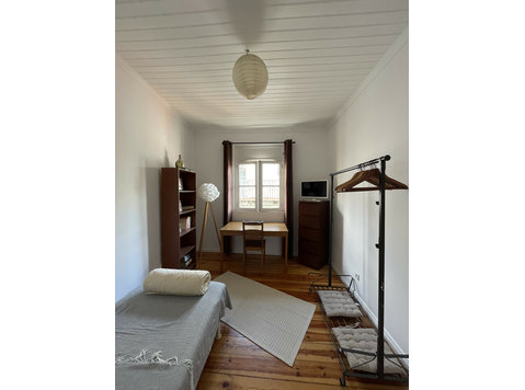Flatio - all utilities included - Cosy room  in the center… - WGs/Zimmer