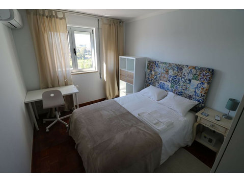 Flatio - all utilities included - Individual bedroom with… - Pisos compartidos