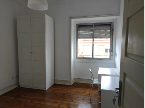 Flatio - all utilities included - Room in apartment in the… - WGs/Zimmer