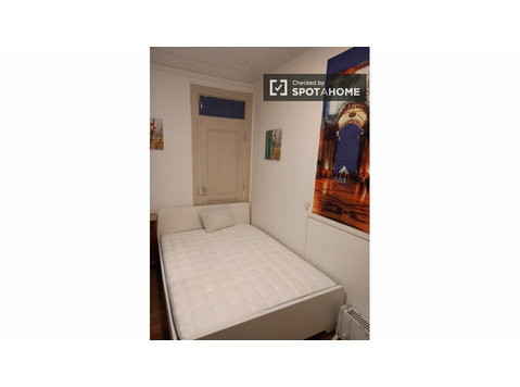 Habitación amueblada apartamento de 8 habitaciones,… - Alquiler