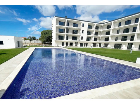 Luxury 4 bed apartment with Pool & Beach - Zu Vermieten