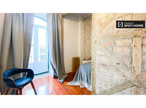 Room for rent in a Coliving in Arroios, Lisbon - 임대
