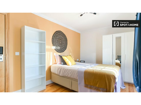 Room for rent in a Coliving in Arroios, Lisbon - เพื่อให้เช่า