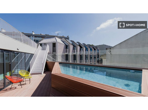 Se alquila habitación en una residencia en Palma De Baixo,… - Alquiler