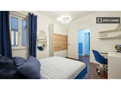 Lizbon'da kiralık paylaşımlı dairede oda - Kiralık