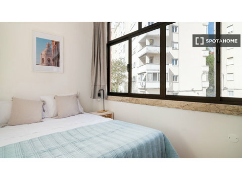 Zimmer in Wohngemeinschaft in Lissabon zu vermieten - Zu Vermieten