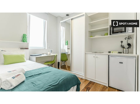 Zimmer zu vermieten in einer Residenz in der Av. Novas,… - Zu Vermieten