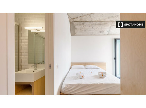 Laranjeiras, Lizbon'da bir rezidansta kiralık odalar - Kiralık
