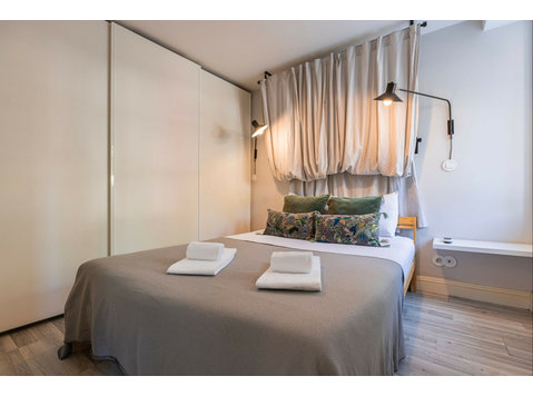 Flatio - all utilities included - Stylish Flat in Lisbon by… - Te Huur