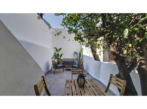 Stylish flat & private terrace in trendy Graca - Za iznajmljivanje