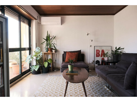 Flatio - all utilities included - Sunny flat in Lisbon - Аренда