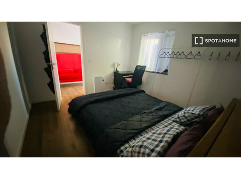 1-Zimmer-Wohnung zur Miete in Amoreira, Lissabon - Wohnungen