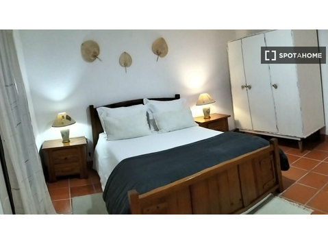 Apartamento T1 para alugar no Barreiro - Apartamentos