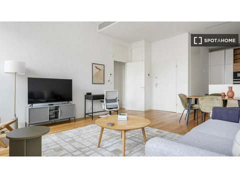 Apartamento T1 para arrendamento no Cais Do Sodré, Lisboa - Apartamentos
