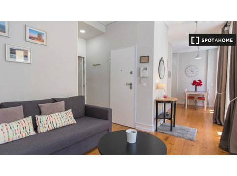 Apartamento de 1 quarto para alugar em Graça e São Vicente,… - Apartamentos