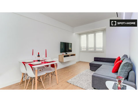 1-pokojowe mieszkanie do wynajęcia w Reboleira w Lizbonie - Mieszkanie