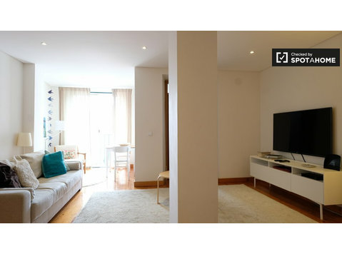 Appartamento con 1 camera da letto in affitto a São… - Appartamenti