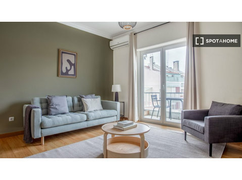 2-bedroom apartment for rent in Ajuda, Lisbon - Appartementen