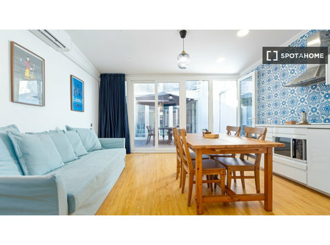 Apartamento de 2 dormitorios en alquiler en Almada, Lisboa - Pisos