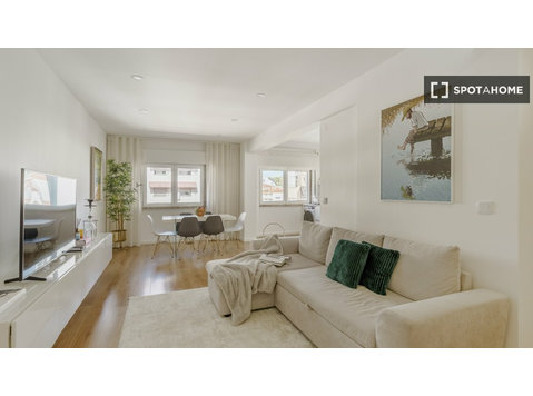 Apartamento de 2 quartos para alugar na Amadora, Lisboa. - Apartamentos