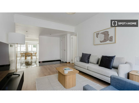 Apartamento de 2 quartos para alugar no Azul, Lisboa - Apartamentos