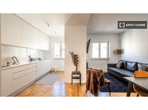 Appartement de 2 chambres à louer à Benfica, Lisbonne - Appartements