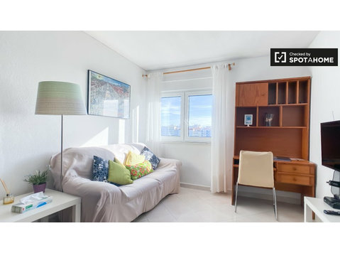 Apartamento de 2 quartos para alugar no Condado, Lisboa - Apartamentos