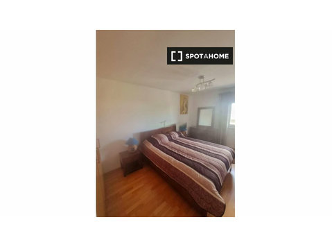 Apartamento de 2 dormitorios en alquiler en Lisboa - Pisos
