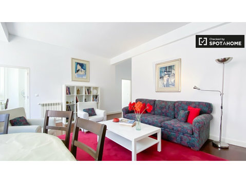 Appartement de 2 chambres à louer à Misericórdia, Lisbonne - Appartements