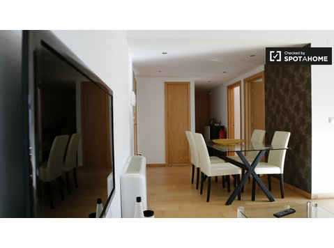 Appartement de 2 chambres à louer à Parque das Nações,… - Appartements