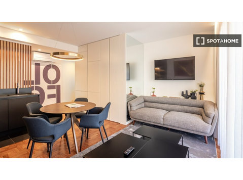 Apartamento T2 para arrendar no Saldanha, Lisboa - Apartamentos