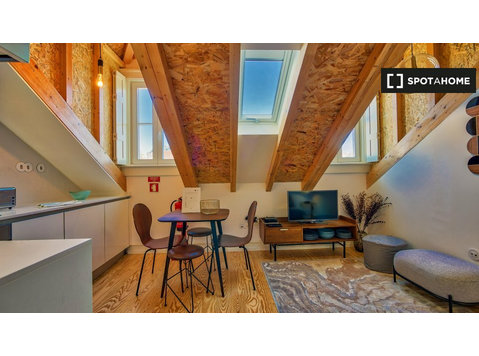 2-Zimmer-Wohnung zur Miete in Santa Maria Maior, Lissabon - Wohnungen