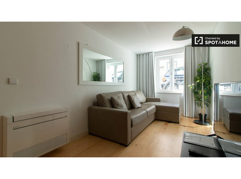 Apartamento de 2 dormitorios en alquiler en Santo António,… - Pisos