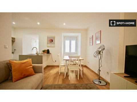2-Zimmer-Wohnung zu vermieten in Santos, Lissabon - Wohnungen