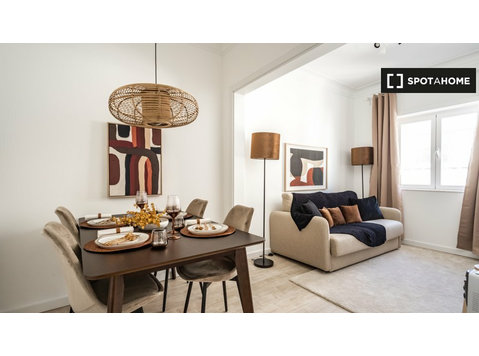 2-bedroom apartment for rent in Vila Cândida, Lisbon - Apartamente