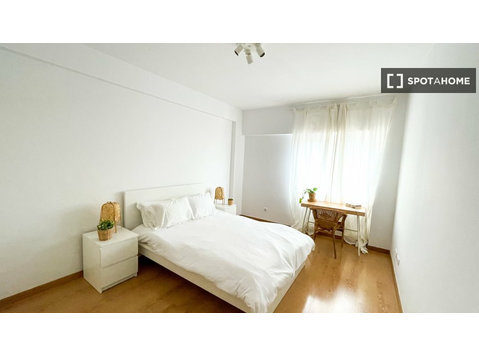 Estoril'de 2 yatak odalı daire - Apartman Daireleri