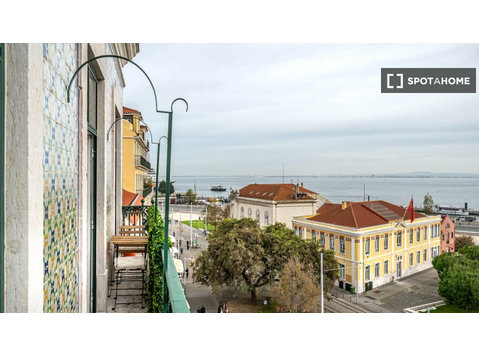 Apartamento de 3 dormitorios en alquiler en Alfama, Lisboa. - Pisos