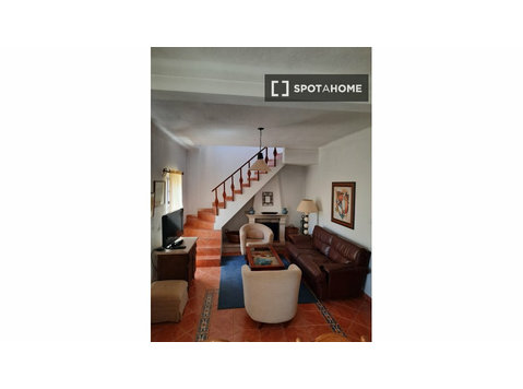 3-bedroom apartment for rent in Almada - குடியிருப்புகள்  
