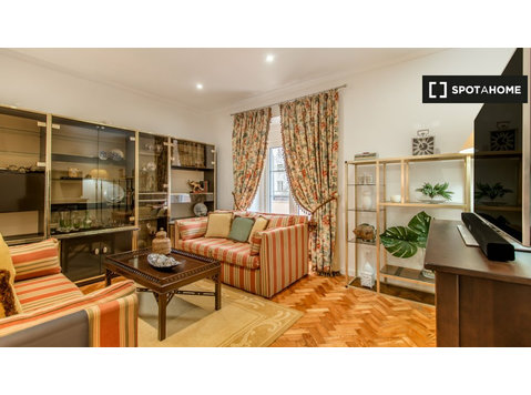 Apartamento de 3 quartos para alugar em Areeiro, Lisboa - Apartamentos