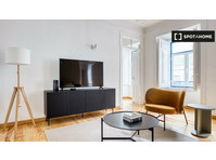 Apartamento de 3 quartos para alugar em Estrela, Lisboa