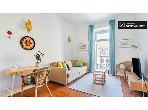 Apartamento de 3 quartos para alugar em Santa Cruz, Lisboa - Apartamentos