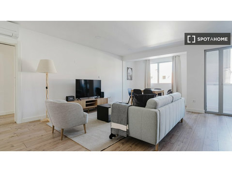 3-Zimmer-Wohnung zur Miete in Santa Cruz, Lissabon - Wohnungen