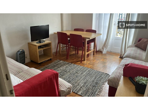 Appartement de 4 chambres à louer à Alameda, Lisbonne - Appartements