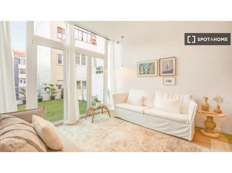 Apartamento para alugar em Lisboa, 2 quartos - Apartamentos