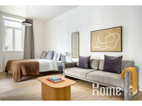 Benfica, meublé, cuisine complète - Appartements