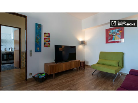 Bright 1-bedroom apartment for rent, Almada, Lisbon - Apartamente