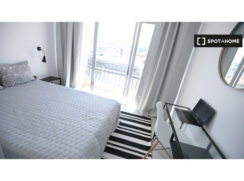 Helle 2-Zimmer-Wohnung zu vermieten - Avenidas Novas,… - Wohnungen