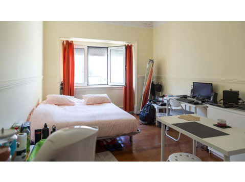 Casa Gil – Room 6 - 	
Lägenheter