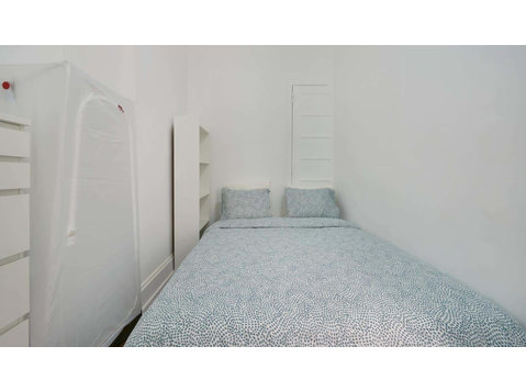 Casa Sampaio I – Room 4 - דירות